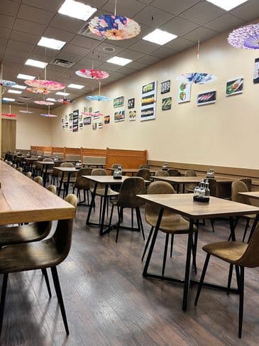 Belly Buster Sushi dining room