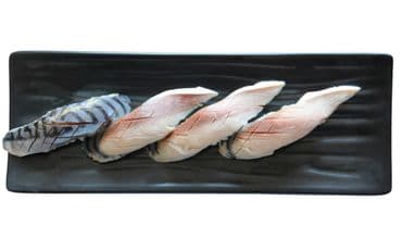 Mackerel nigiri